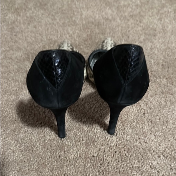 Sam Edelman Snakeskin and Black Heels - Picture 4 of 4